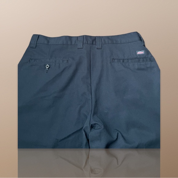 Dickies Regular Fit Cuffed Work Pants size 32x32 color black. - Picture 6 of 7